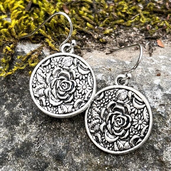 Leaf Drop Earrings Set of Three - Picture 6 of 7